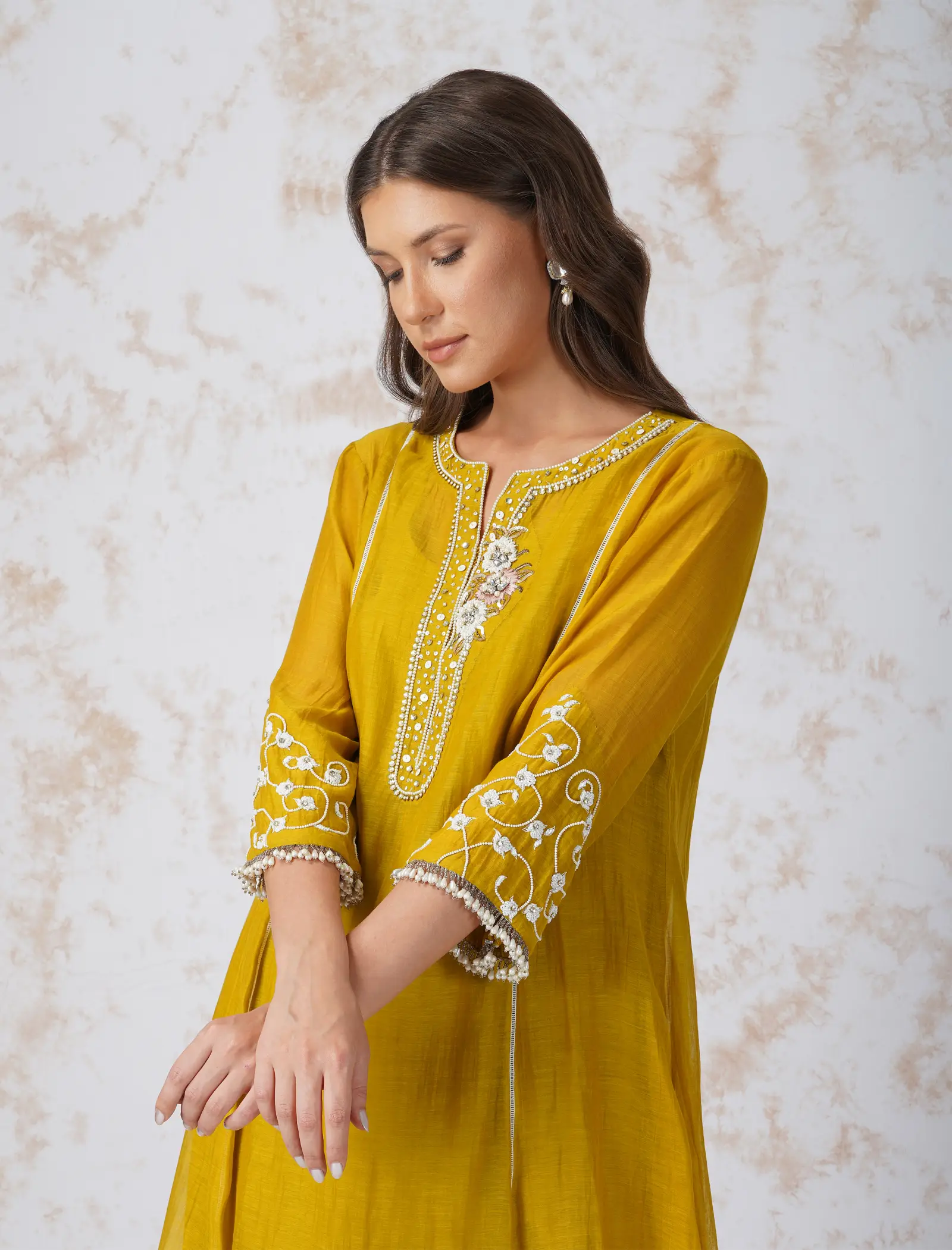 BAROQUE FLOWER MUSTARD KURTA SET